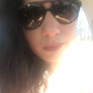 Meet your Posher, Sharan